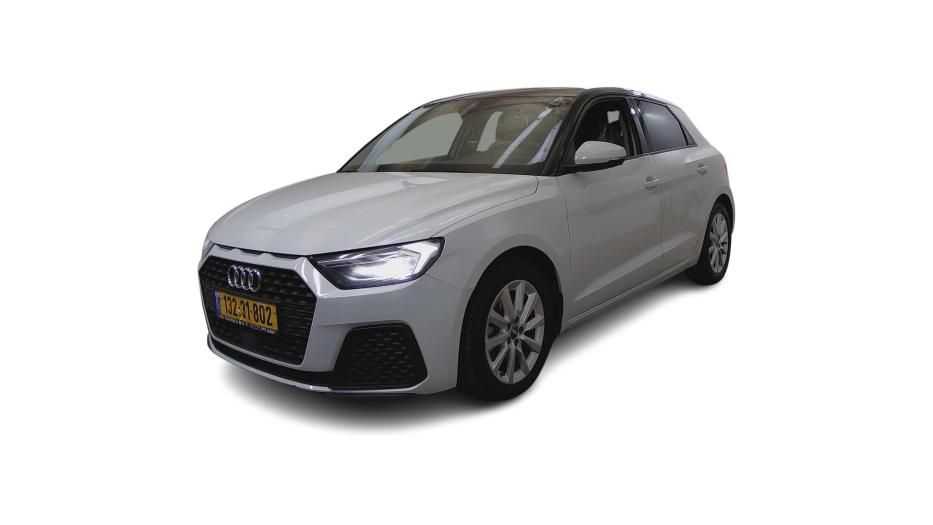 אודי A1 ספורטבק שנהב