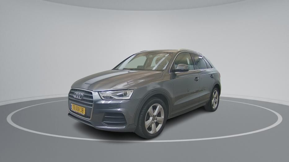 אודי Q3 אפור